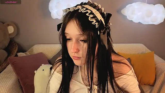 Snapshot of Emma-Blissa chatting on June 2026 01:36:01 AM Emma-Blissa online show from June 2026 01:36:01 AM