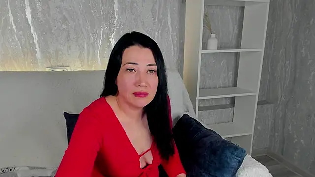 Snapshot of BellMiraa chatting on May 2026 09:31:02 AM BellMiraa online show from May 2026 09:31:02 AM