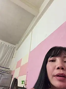 qinqin520 online show from July 2026 09:01:01 PM