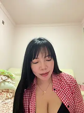 qinqin520 online show from May 2026 04:45:01 PM