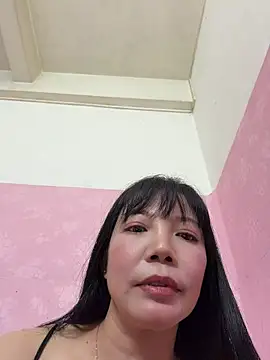 qinqin520 online show from July 2026 07:13:02 PM