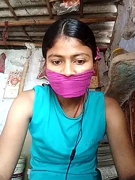 Snapshot of Tiyaasa chatting on May 2026 03:04:01 AM Tiyaasa online show from May 2026 03:04:01 AM