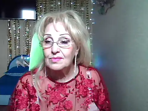 Snapshot of Wena-Sweety chatting on May 2026 04:43:01 AM Wena-Sweety online show from May 2026 04:43:01 AM