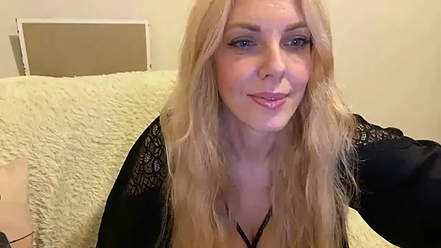 Snapshot of Allmaybe chatting on June 2026 06:34:01 PM Allmaybe online show from June 2026 06:34:01 PM