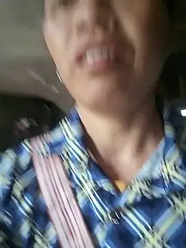 Snapshot of Elfledaa chatting on June 2026 10:03:02 AM Elfledaa online show from June 2026 10:03:02 AM