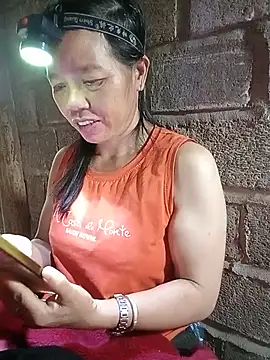 Snapshot of Elfledaa chatting on July 2026 11:46:02 PM Elfledaa online show from July 2026 11:46:02 PM
