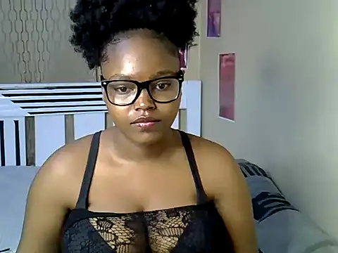Lucydiva33 online show from May 2026 08:16:01 PM