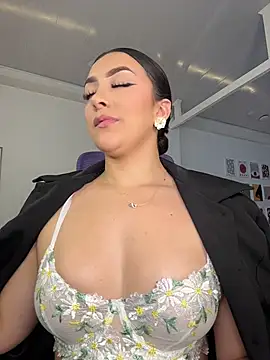  Kimberlyclars online show from May 2026 01:57:16 AM