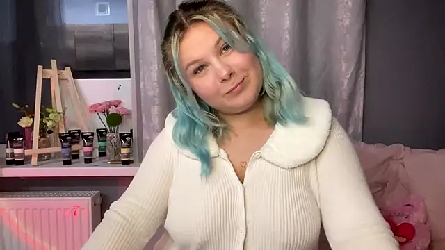 Snapshot of Stefani_Art chatting on July 2026 05:37:02 PM Stefani Art online show from July 2026 05:37:02 PM