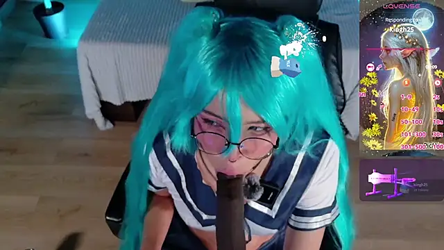 emmanakamura online show from May 2026 10:32:02 AM