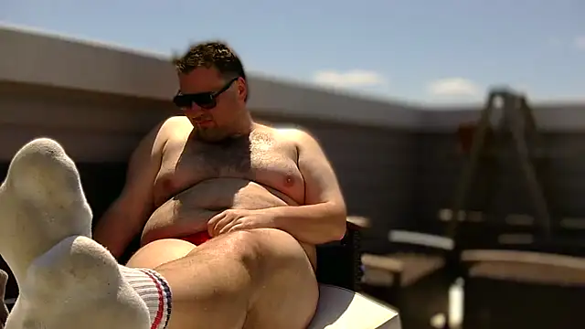 ChubbyGayBigFeet online show from May 2026 06:14:01 PM