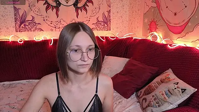 stella naughty online show from June 2026 05:28:01 PM