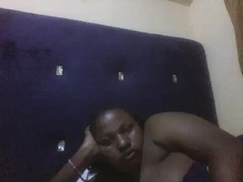 Snapshot of kimzz-2000 chatting on June 2026 07:25:01 PM kimzz-2000 online show from June 2026 07:25:01 PM