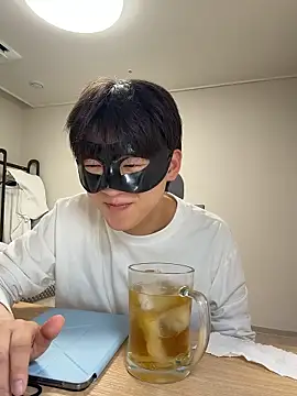 Snapshot of k-kinky chatting on June 2026 03:44:02 PM k-kinky online show from June 2026 03:44:02 PM