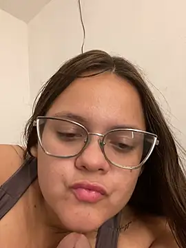 Laryssinha 69 online show from June 2026 01:44:01 AM