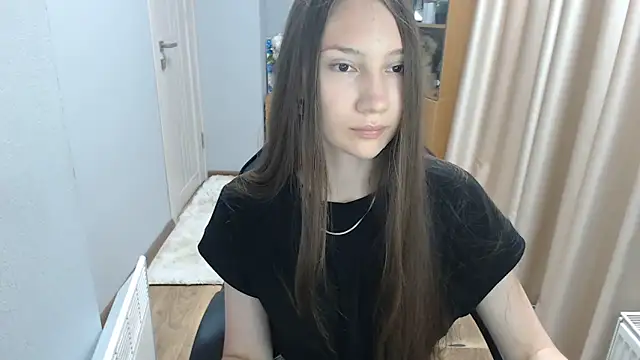 Snapshot of DollAshley chatting on June 2026 08:09:02 AM DollAshley online show from June 2026 08:09:02 AM