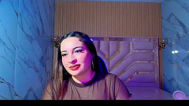 Kiara Moon r online show from July 2026 03:13:01 AM