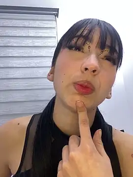 JeyLuxx online show from June 2026 07:02:01 AM