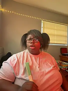 YummyAim299 online show from June 2026 07:09:01 PM