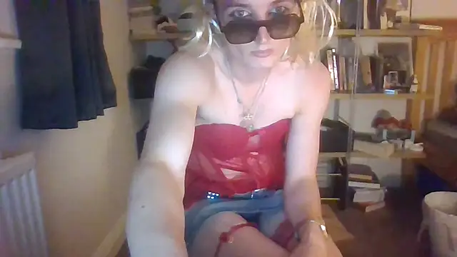 Snapshot of Gabriella_x21 chatting on July 2026 10:53:01 PM Gabriella x21 online show from July 2026 10:53:01 PM