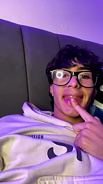 SantyFoxxs online show from July 2026 05:15:02 AM