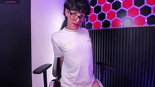 SantyFoxxs online show from June 2026 03:26:02 AM