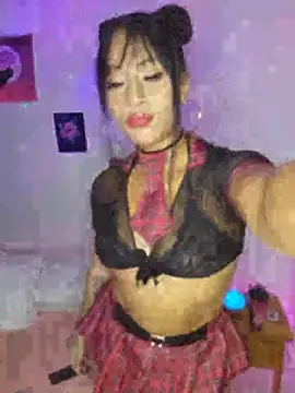 Snapshot of Medusa_Hot69 chatting on May 2026 04:31:02 AM Medusa Hot69 online show from May 2026 04:31:02 AM
