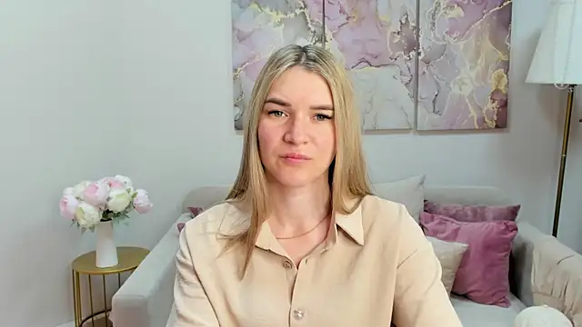 RoxyReignn online show from July 2026 08:59:01 PM