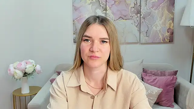 RoxyReignn online show from June 2026 09:43:02 PM