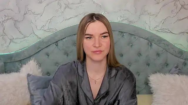 RoxyReignn online show from June 2026 11:32:01 PM