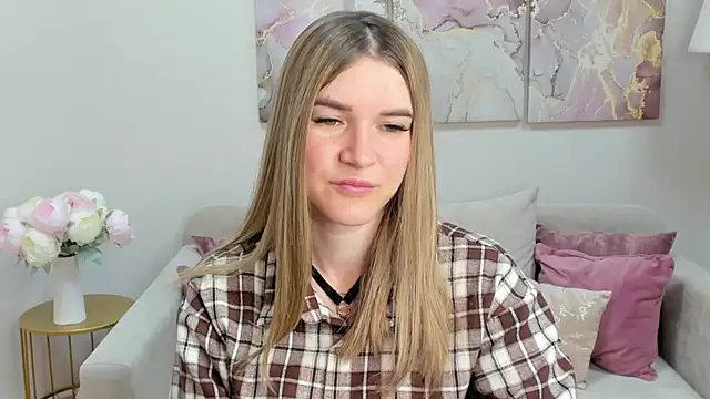 RoxyReignn online show from June 2026 09:53:01 PM