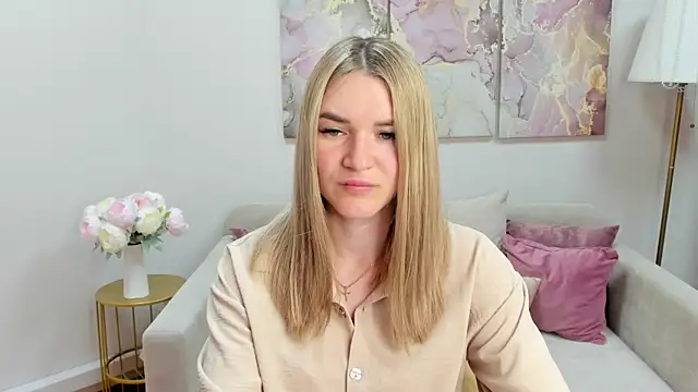 RoxyReignn online show from July 2026 09:23:02 PM