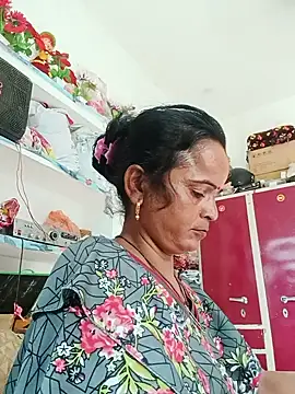 Snapshot of Cut_payi chatting on June 2026 11:32:02 AM Cut payi online show from June 2026 11:32:02 AM