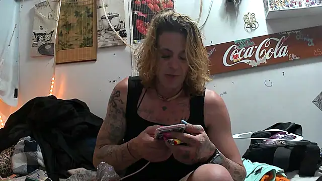 VanillaSnowcones online show from June 2026 08:04:02 AM