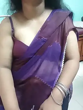 Snapshot of roopa__ chatting on May 2026 08:53:01 AM roopa online show from May 2026 08:53:01 AM