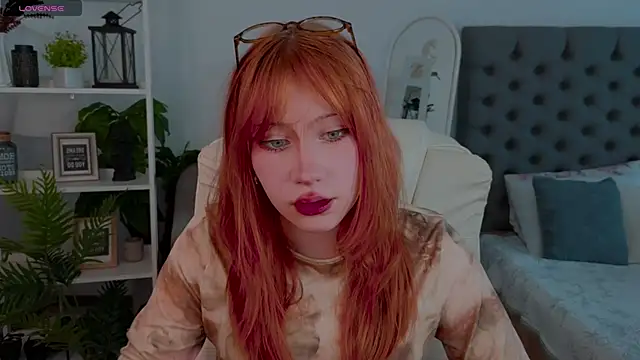 Snapshot of Fleur_Fox chatting on May 2026 09:37:01 AM Fleur Fox online show from May 2026 09:37:01 AM