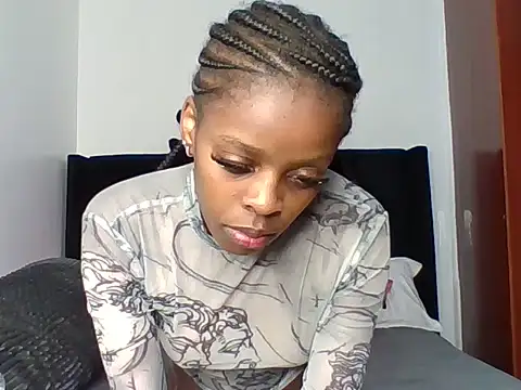 prettytinashe online show from June 2026 01:05:02 AM