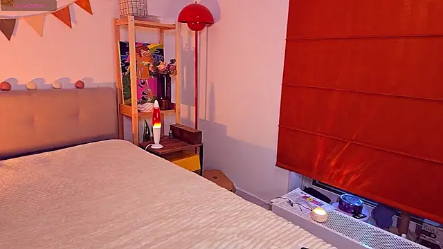 Snapshot of come_in_bed chatting on July 2026 03:53:02 PM come in bed online show from July 2026 03:53:02 PM