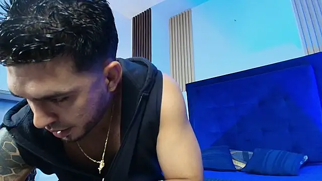 Kyro Blaze online show from June 2026 11:10:02 AM