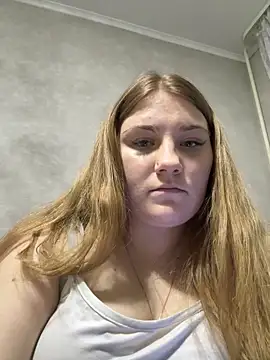 Snapshot of Flowers889 chatting on May 2026 10:15:02 PM Flowers889 online show from May 2026 10:15:02 PM