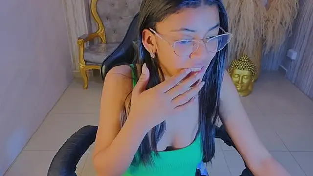 valentina gomez s online show from June 2026 01:22:02 PM
