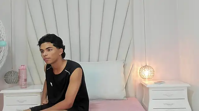 Brenda n Steven online show from June 2026 06:05:02 PM