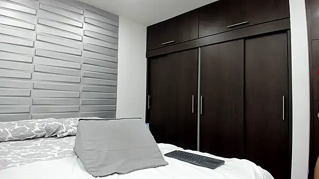 XimenaRose online show from July 2026 12:54:01 AM