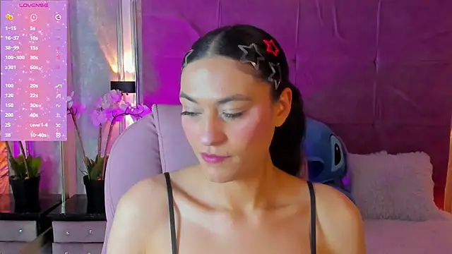 Stushaa online show from June 2026 02:18:02 PM