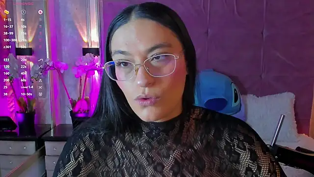 Stushaa online show from July 2026 03:41:02 PM
