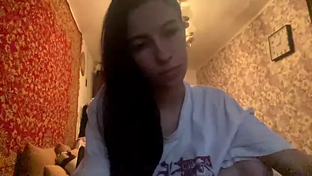 Snapshot of NeryLaffitte chatting on May 2026 02:12:01 PM NeryLaffitte online show from May 2026 02:12:01 PM