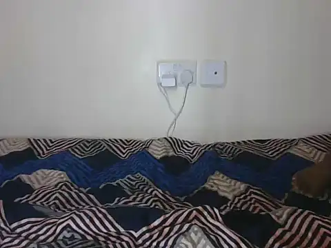 Snapshot of Aura_desire chatting on July 2026 11:27:01 PM Aura desire online show from July 2026 11:27:01 PM