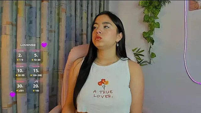 Zoe Queens online show from July 2026 12:39:01 PM
