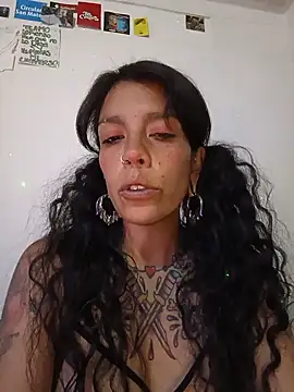 Snapshot of SweetVenomMilf chatting on June 2026 04:55:02 PM SweetVenomMilf online show from June 2026 04:55:02 PM
