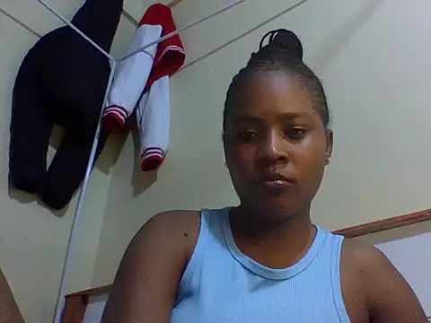 Prettydoll2 online show from May 2026 05:40:01 PM